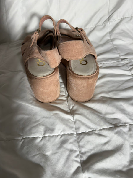 Chanel CC Logo Slingback Sandals Size: 39 / 9