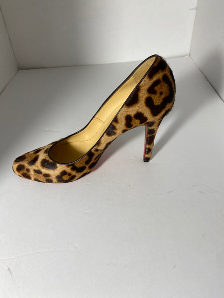 CHRISTIAN LOUBOUTIN
Ponyhair Animal Print Round Pumps
Size: US10 IT41