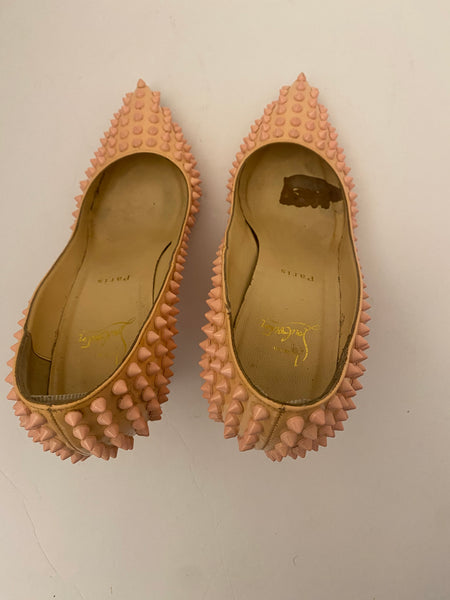 CHRISTIAN LOUBOUTIN
Leather Studded Accents Pumps Size: 9 | IT 39.5