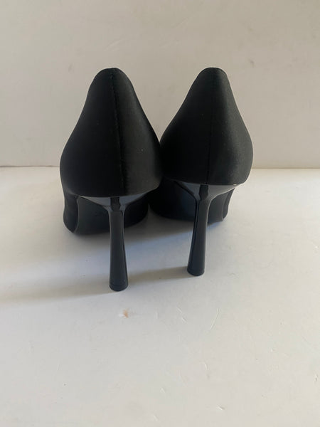 Zara Rhinestone Bow Heels Size: 40