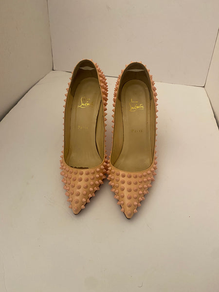 CHRISTIAN LOUBOUTIN
Leather Studded Accents Pumps Size: 9 | IT 39.5