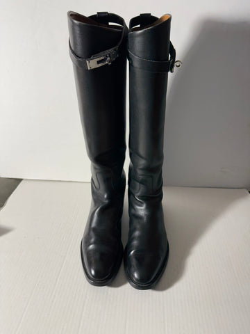 HERMES
Jumping leather riding boots
40 EU