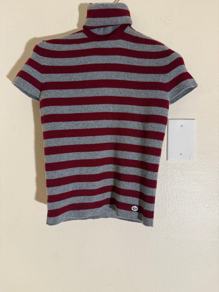 CHANEL Cashmere Short-Sleeve Turtleneck Size: 40 / 6