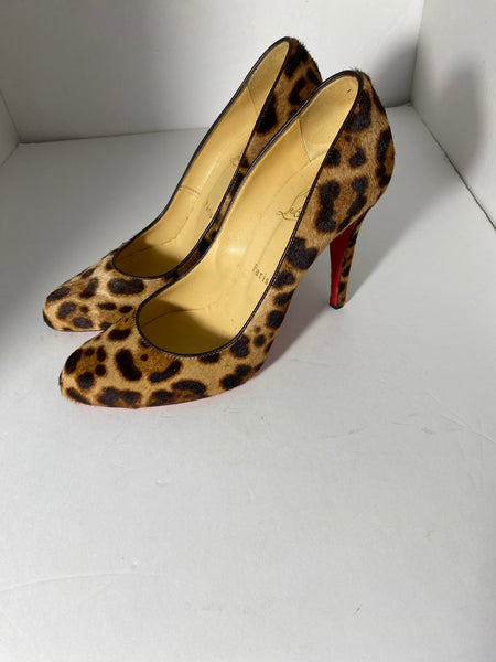 CHRISTIAN LOUBOUTIN
Ponyhair Animal Print Round Pumps
Size: US10 IT41