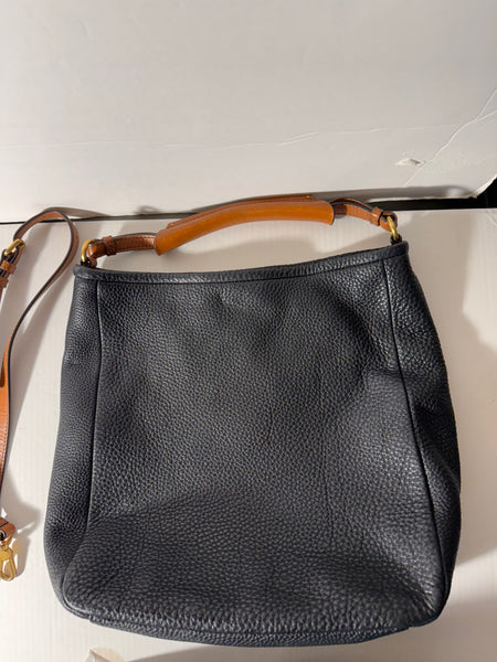 Marc Jacobs Leather Tote
Crossbody Bag