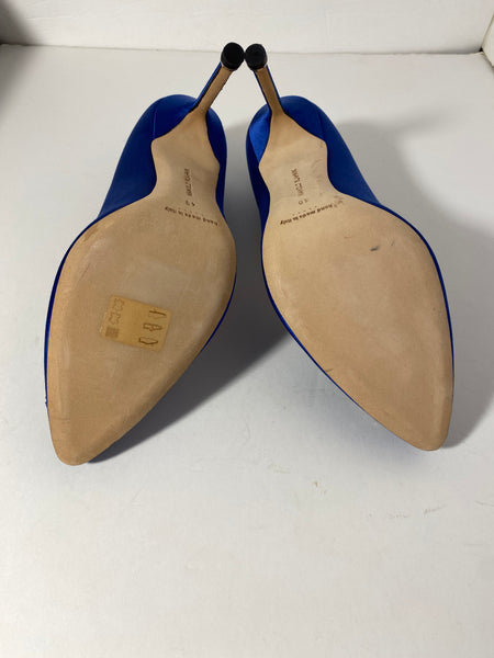 Manolo Blahnik Hangisi Satin Pumps