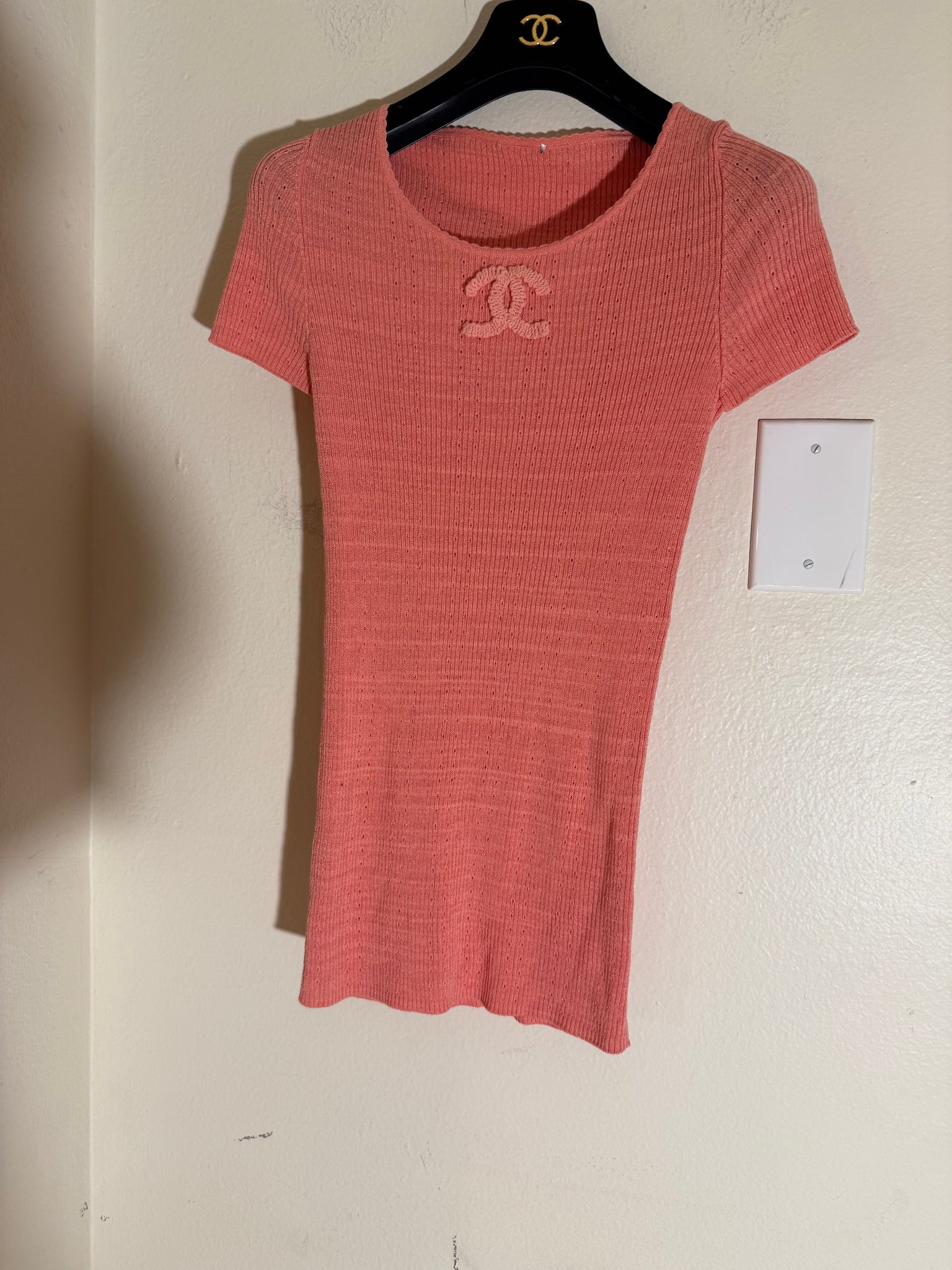 CHANEL Orange 
T-shirt Size: 38/6