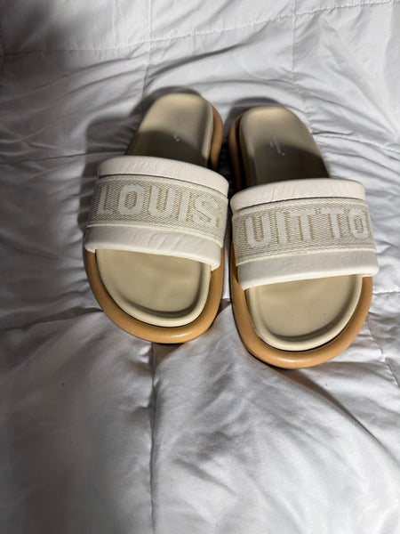 Louis Vuitton Lv Bliss Slide Sandals Size: 39.5/ 9