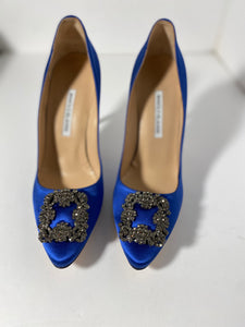 Manolo Blahnik Hangisi Satin Pumps