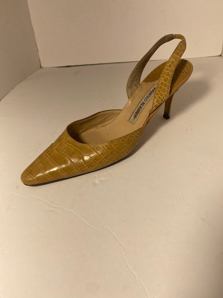 Manolo Blahnik Beige ALLIGATOR Slingback
SHOES 39.5