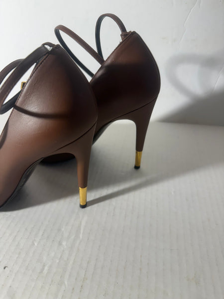 Tom Ford Leather Pumps in Brown Size: 39/9
