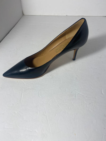 Salvatore Ferragamo Black Leather Point Toe Heel Pumps Size: 39.5