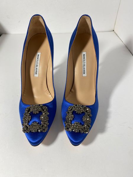 Manolo Blahnik Hangisi Satin Pumps