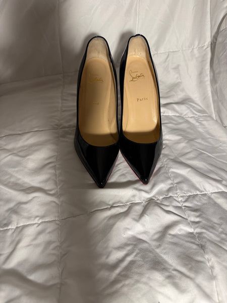 Christian Louboutin
Patent Leather Pump Size: 39.5/9
