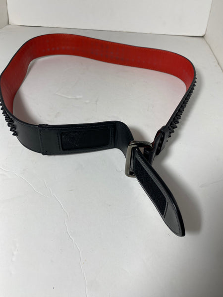 Christian Louboutin
LOUBI Logo
Spike Studded
Leather Belt 90/36