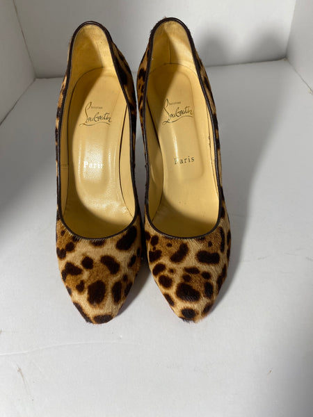 CHRISTIAN LOUBOUTIN
Ponyhair Animal Print Round Pumps
Size: US10 IT41