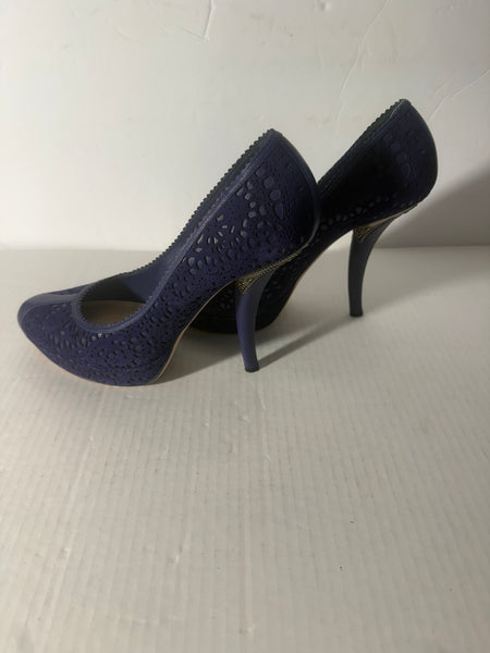 Dior Purple Suede Cutwork
Stiletto Heels Size 39.5
