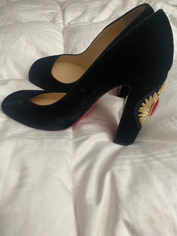 Christian Louboutin Cadrilla Corazon Black Pumps Size 39/8.5