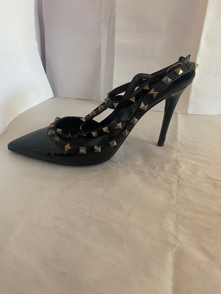 Valentino Rockstud Caged Patent Pump Sz 39.5/9