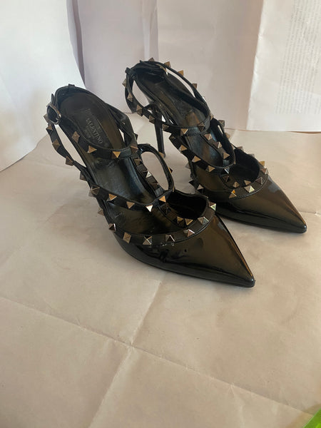 Valentino Rockstud Caged Patent Pump Sz 39.5/9