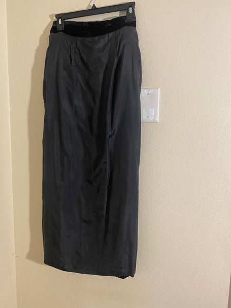 Chanel Black Vintage Velvet Long Skirt US4, Fr 38| S