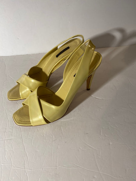 Louis Vuitton Yellow Patent Leather Slingback Sandals Sz: 40/9