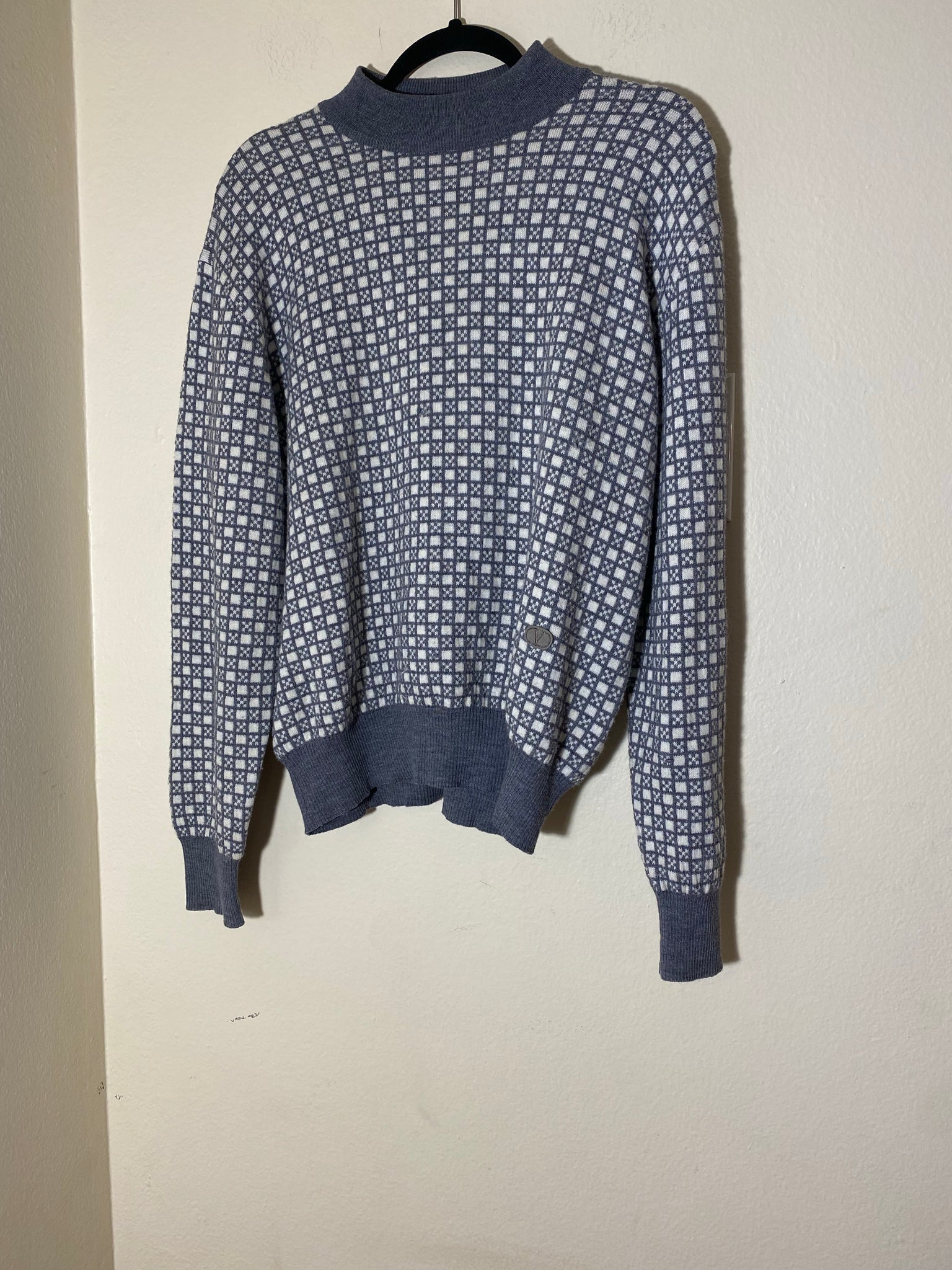 Valentino Men’s Sweater Size: M