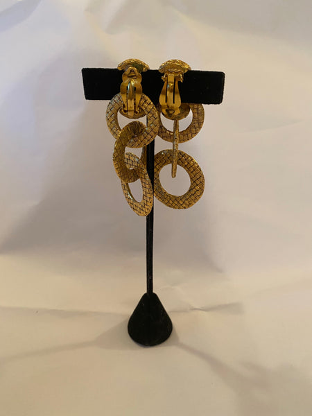 CHANEL EARRINGS