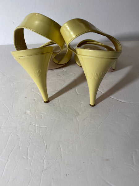 Louis Vuitton Yellow Patent Leather Slingback Sandals Sz: 40/9