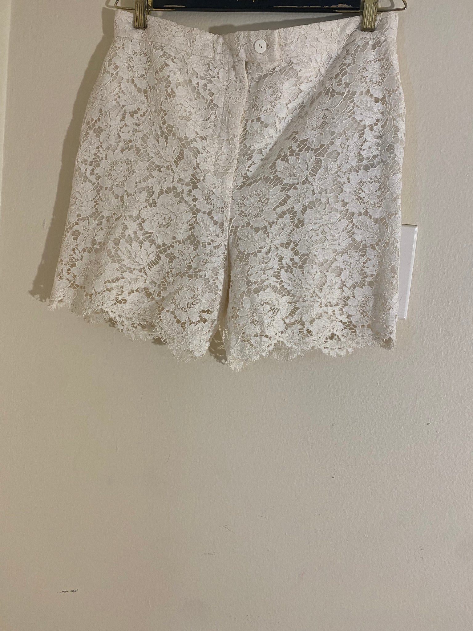 VALENTINO High-rise lace shorts Size: 8