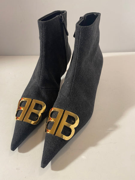 BALENCIAGA Ankle boots Size : 39.5