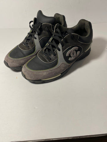 Chanel Multicolored Interlocking CC Logo Suede and Leather Sneakers 41