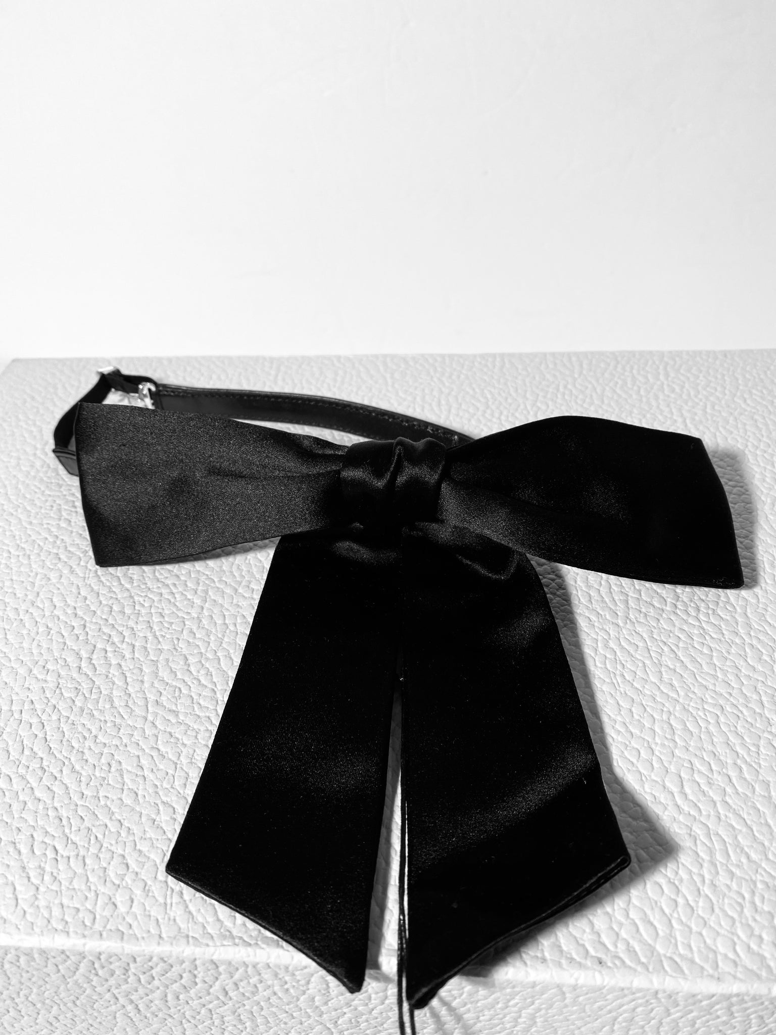 SAINT LAURENT PARIS SILK LEATHER BOW TIE - BLACK