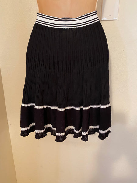 CHANEL BLACK & WHITE SKIRT