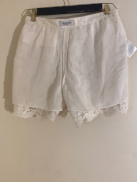 VALENTINO High-rise lace shorts Size: 8