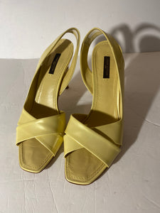 Louis Vuitton Yellow Patent Leather Slingback Sandals Sz: 40/9