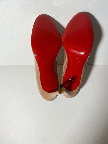 CHRISTIAN LOUBOUTIN Patent Leather Pumps Sz: 40/9