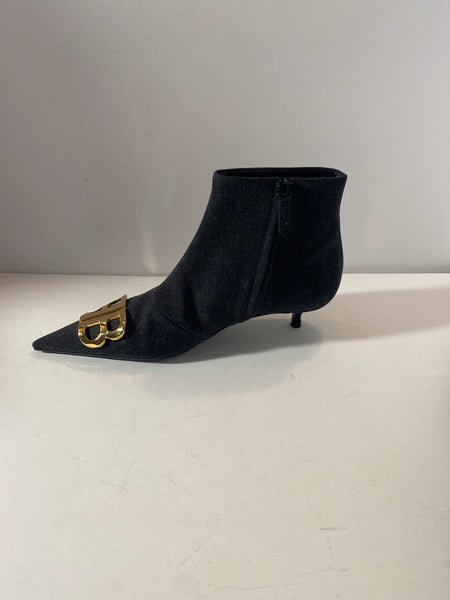 BALENCIAGA Ankle boots Size : 39.5