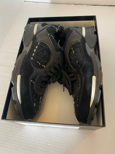 Chanel Low Top Sneakers Size: 42