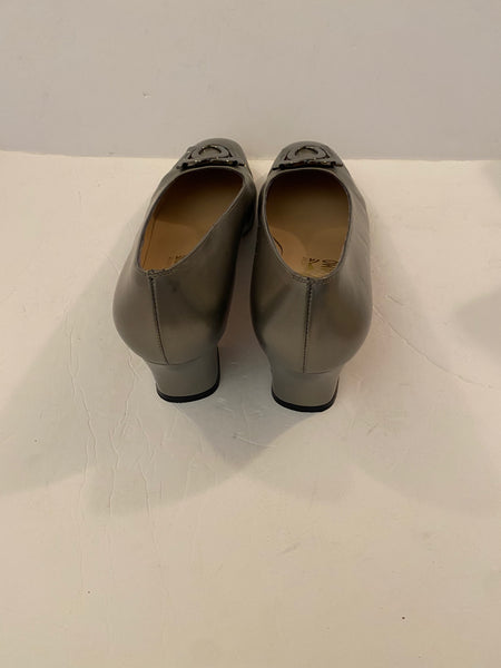 Salvatore Ferragamo Grey Leather Pumps