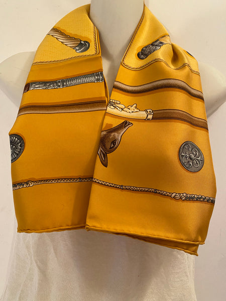 HERMÈS CANNES et Pommeaux Silk Scarf.