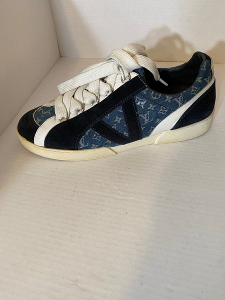 LOUIS VUITTON SNEAKERS