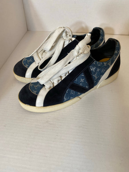 LOUIS VUITTON SNEAKERS