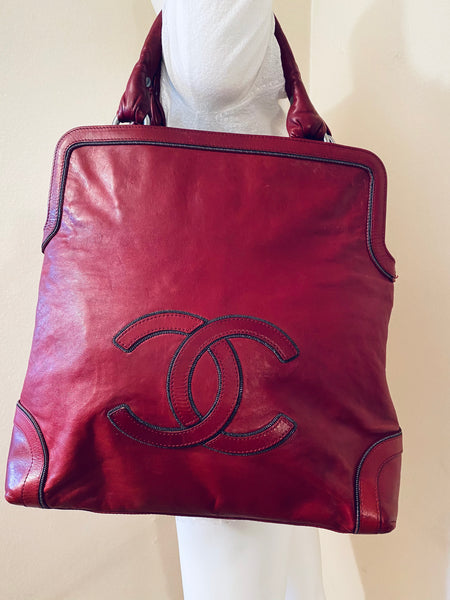 CHANEL Burgundy Chainstitch Framed Tote