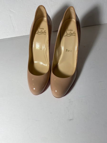 CHRISTIAN LOUBOUTIN Patent Leather Pumps Sz: 40/9