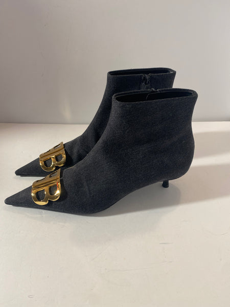 BALENCIAGA Ankle boots Size : 39.5