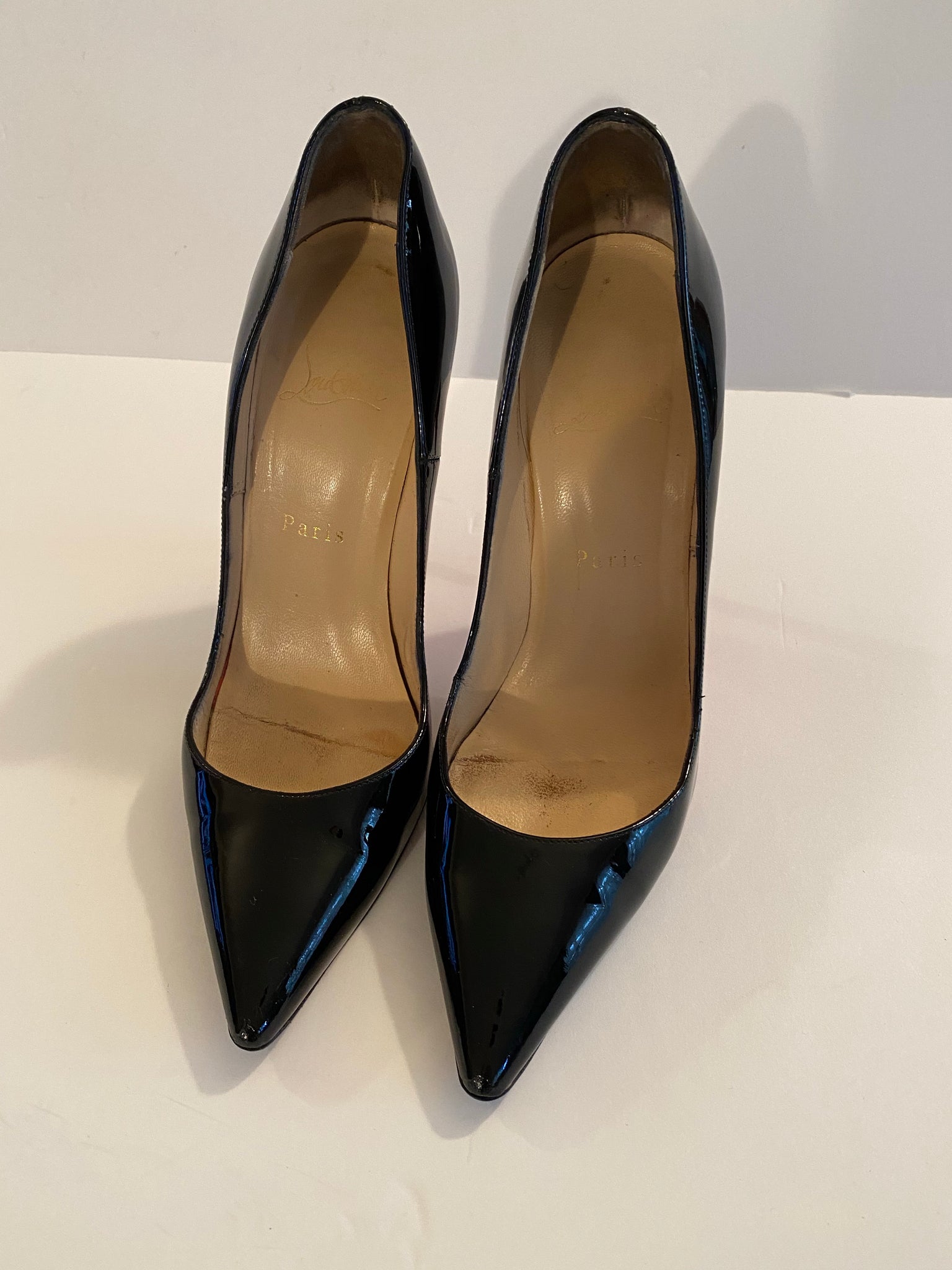 CHRISTIAN LOUBOUTIN Black Patent pigalles Heels