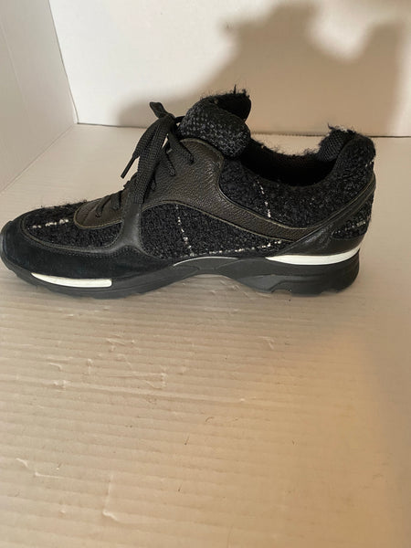 Chanel Low Top Sneakers Size: 42