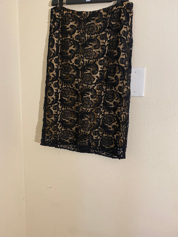 PRADA LACE SKIRT Size: 40 US 6